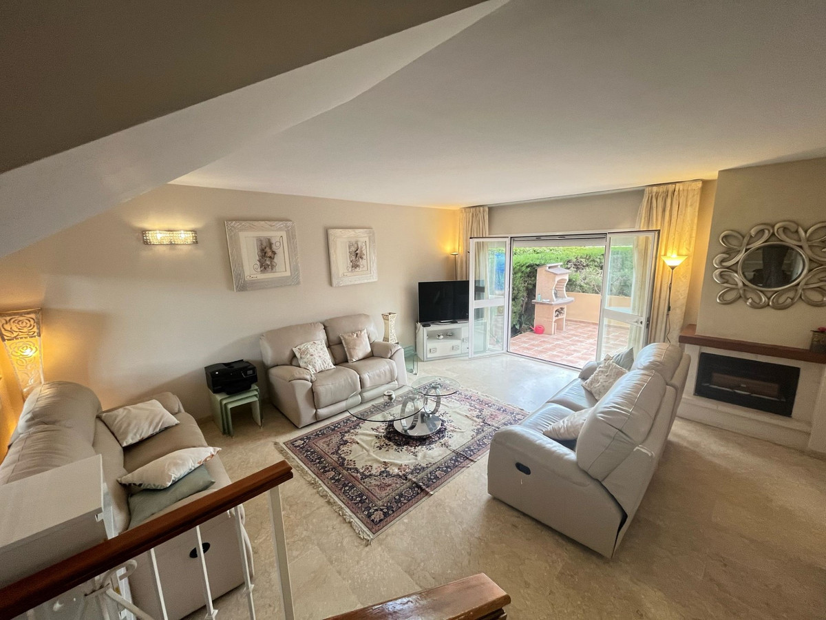 4 Bed Townhouse for sale in Nueva Andalucía Costa Del Sol, Málaga, Spain