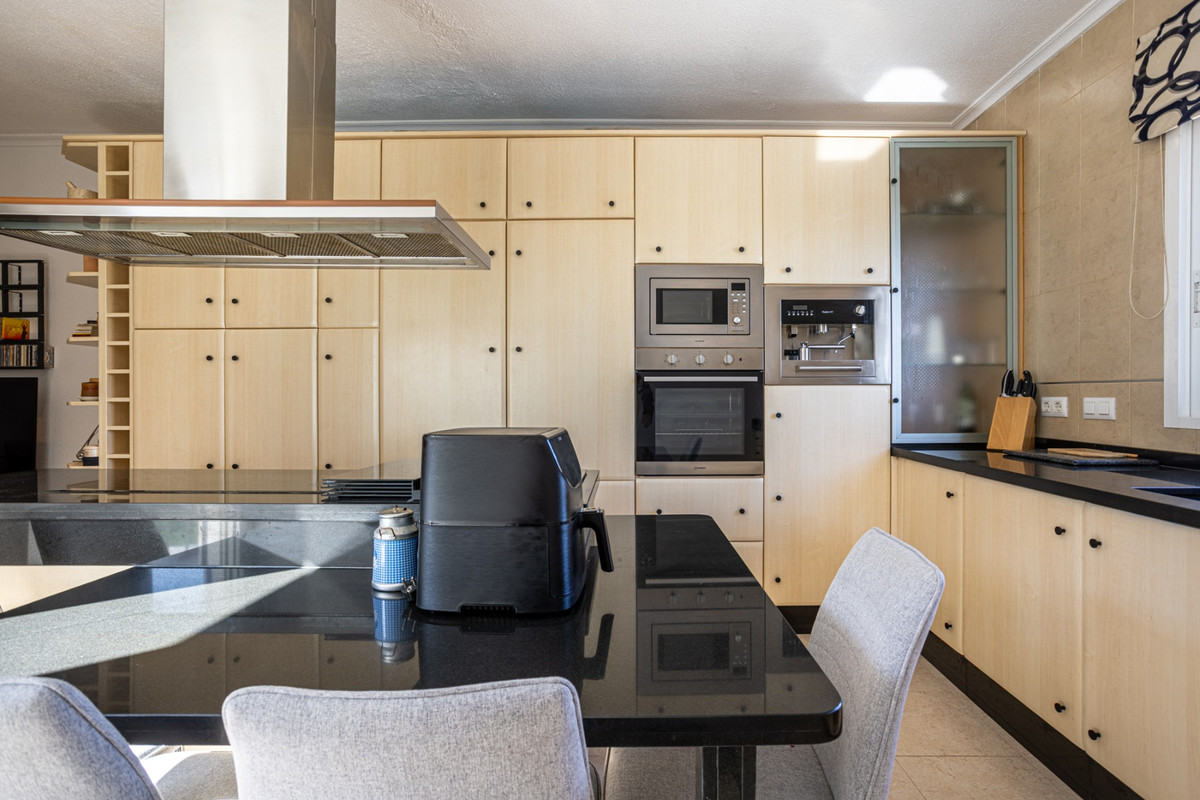 3 Bed Townhouse for sale in Bigastro Costa Blanca, Alicante, Spain