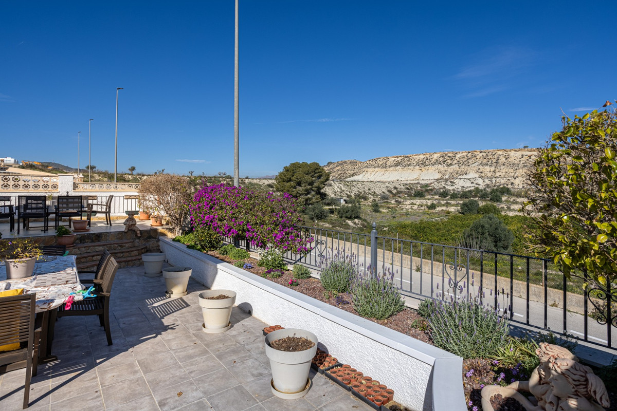 3 Bed Townhouse for sale in Bigastro Costa Blanca, Alicante, Spain