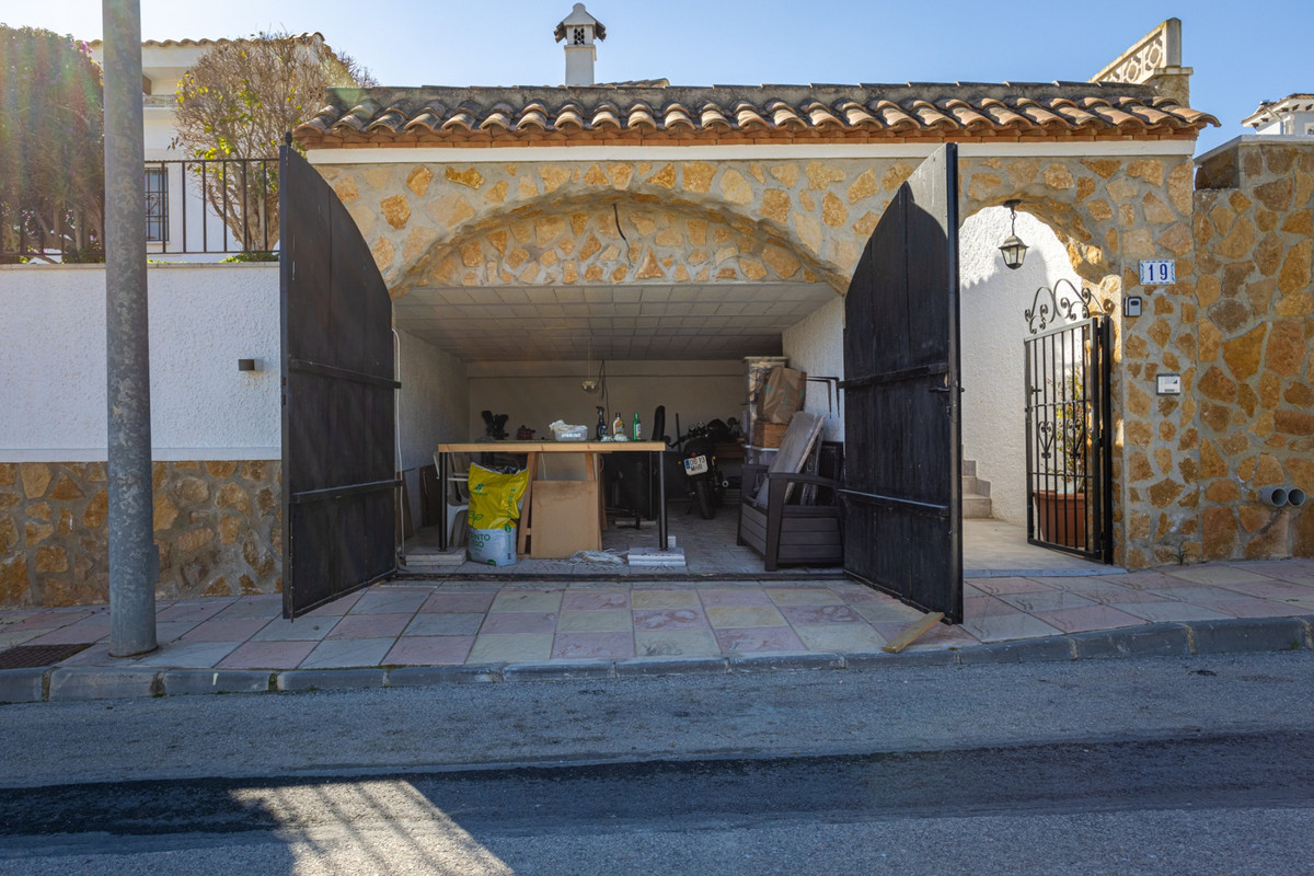 3 Bed Townhouse for sale in Bigastro Costa Blanca, Alicante, Spain