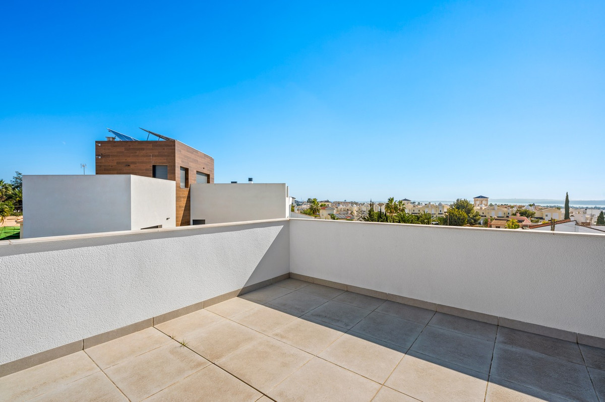 Se vende Villa - Chalet de 4 dormitorios en Costa Blanca, Alicante, España