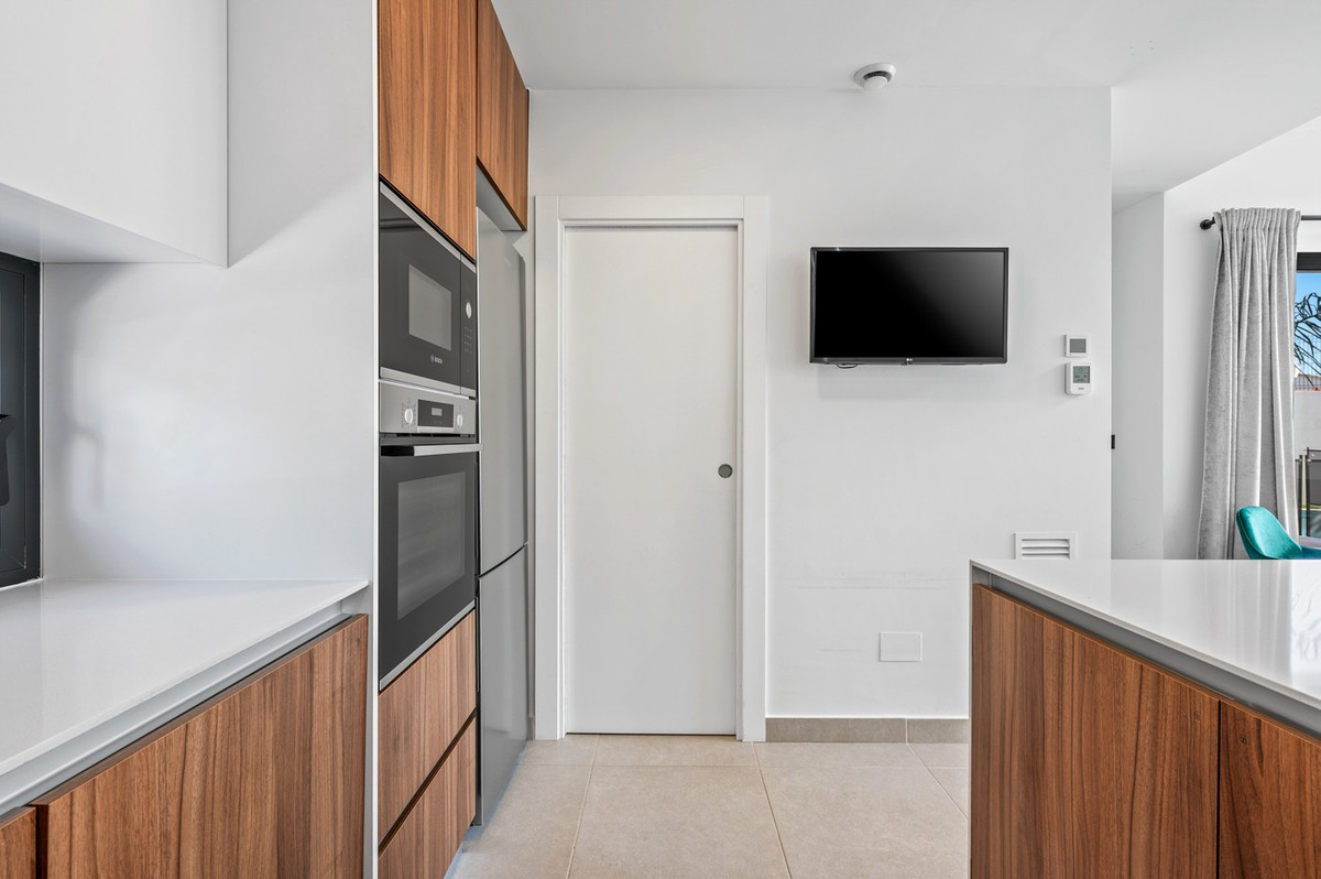Se vende Villa - Chalet de 4 dormitorios en Costa Blanca, Alicante, España