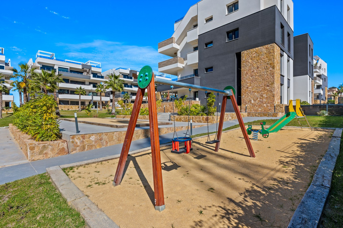 Se vende Apartamento Planta Baja de 2 dormitorios en Costa Blanca, Alicante, España
