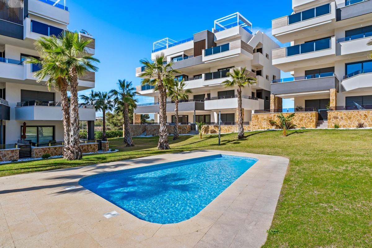 Se vende Apartamento Planta Baja de 2 dormitorios en Costa Blanca, Alicante, España