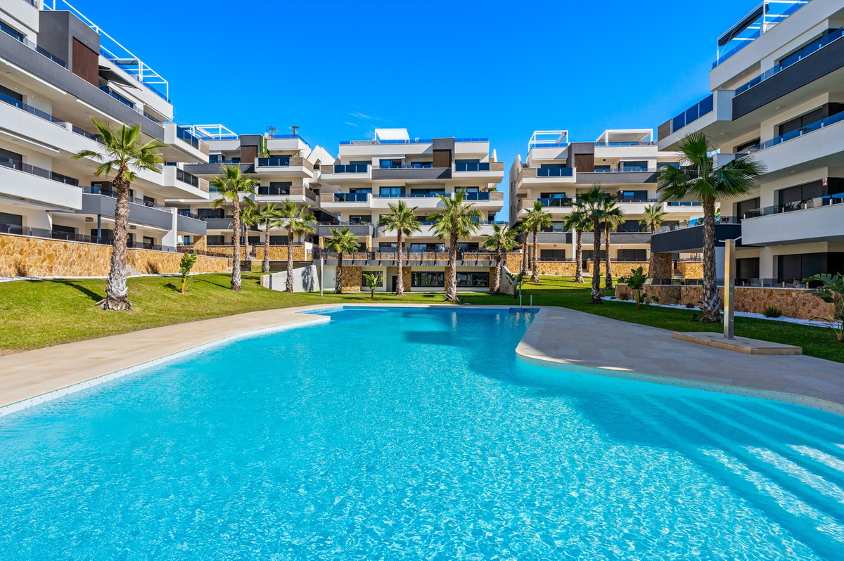 Se vende Apartamento Planta Baja de 2 dormitorios en Costa Blanca, Alicante, España