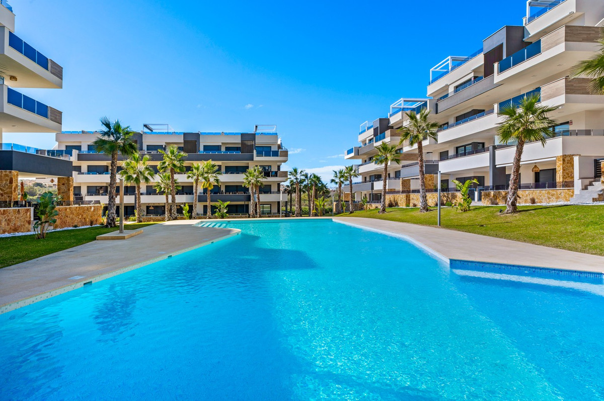 Se vende Apartamento Planta Baja de 2 dormitorios en Costa Blanca, Alicante, España