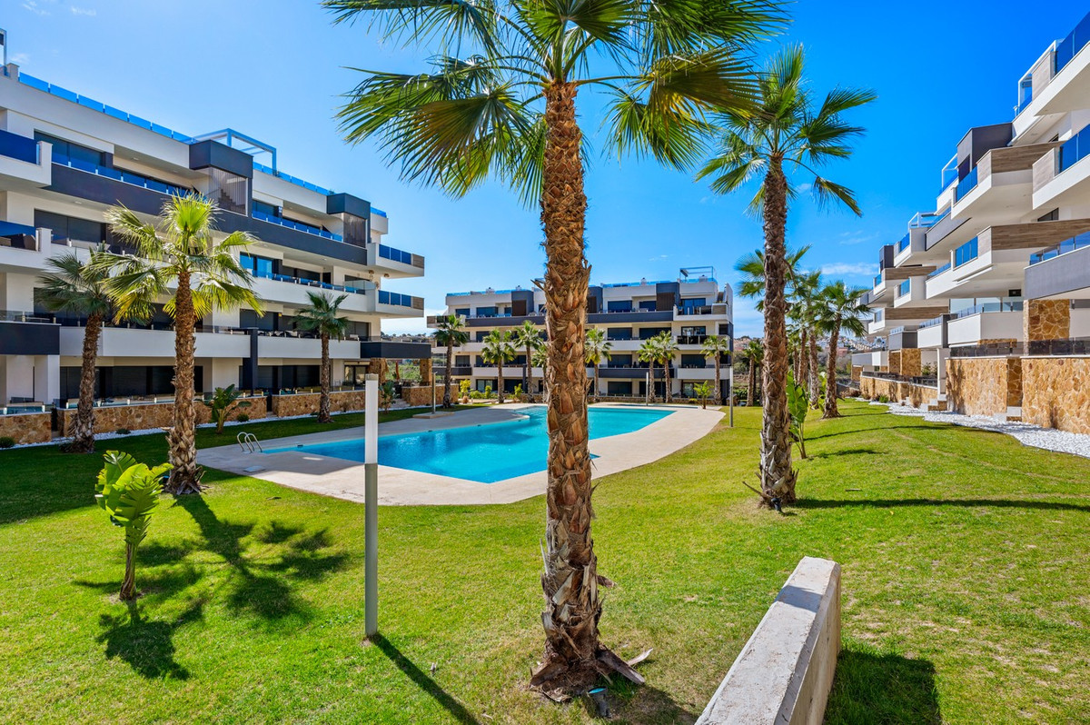 Se vende Apartamento Planta Baja de 2 dormitorios en Costa Blanca, Alicante, España