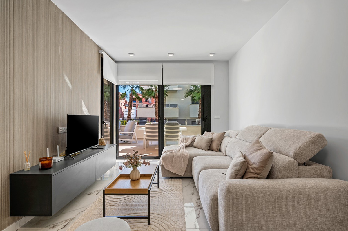 Se vende Apartamento Planta Baja de 2 dormitorios en Costa Blanca, Alicante, España