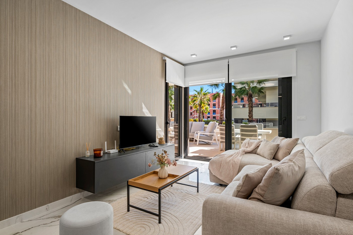 Se vende Apartamento Planta Baja de 2 dormitorios en Costa Blanca, Alicante, España