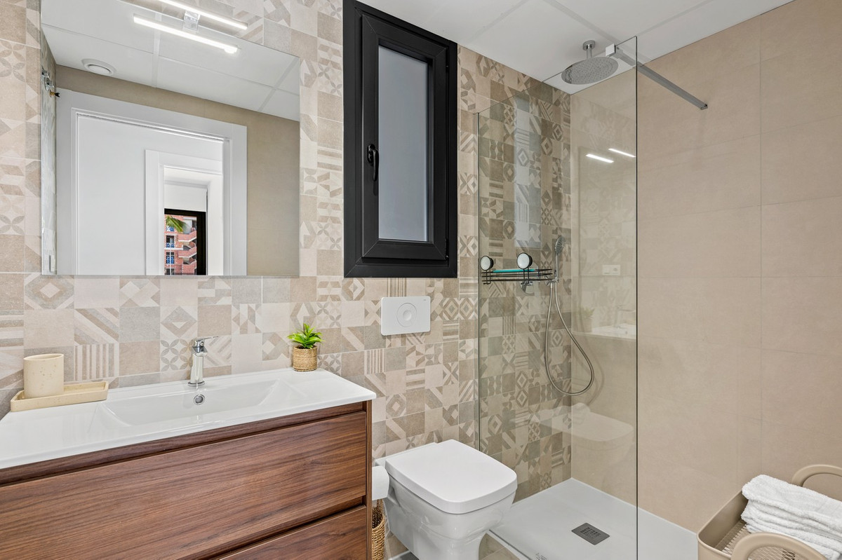 Se vende Apartamento Planta Baja de 2 dormitorios en Costa Blanca, Alicante, España