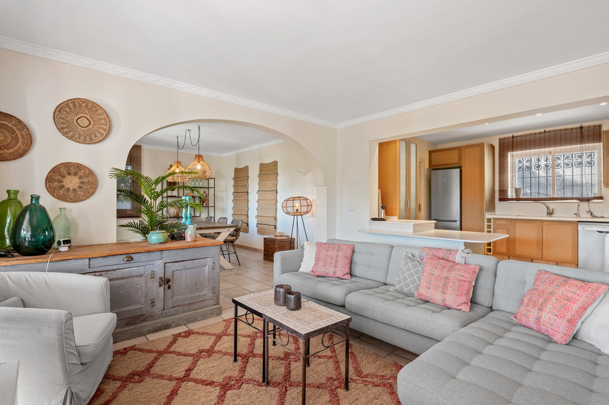 6 Bed Townhouse for sale in Altea Costa Blanca, Alicante, Spain
