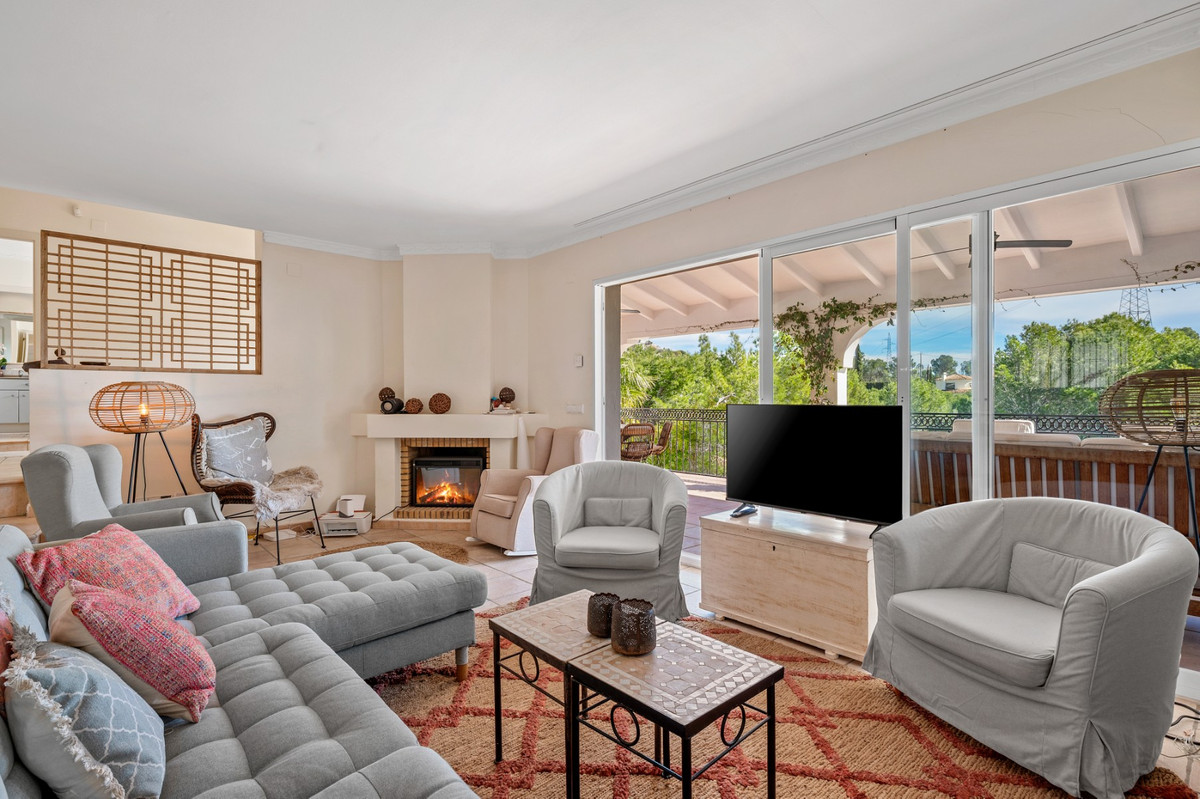6 Bed Townhouse for sale in Altea Costa Blanca, Alicante, Spain