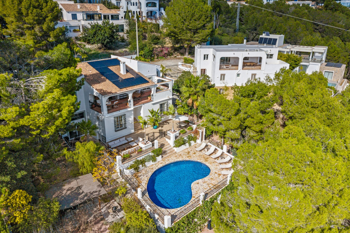 6 Bed Townhouse for sale in Altea Costa Blanca, Alicante, Spain