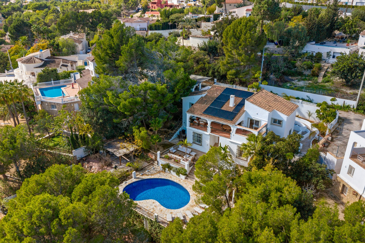 6 Bed Townhouse for sale in Altea Costa Blanca, Alicante, Spain