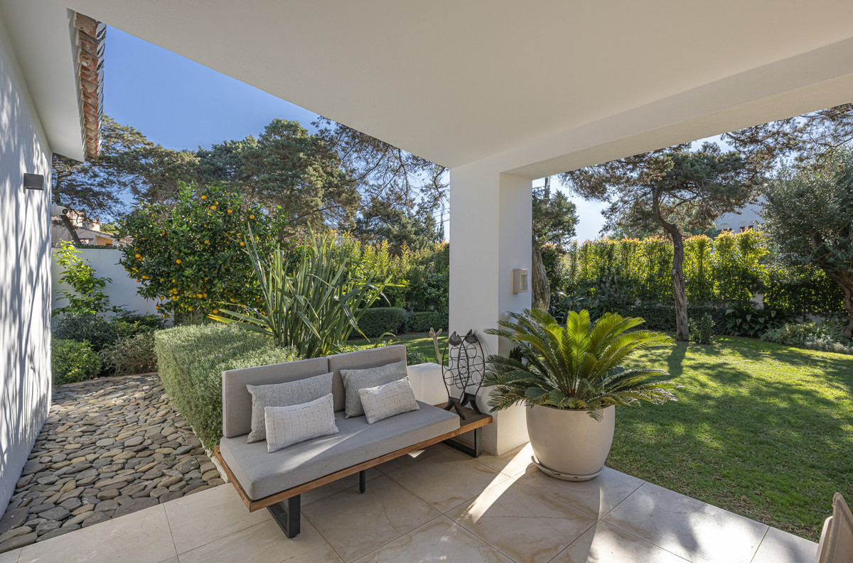 3 Bed Townhouse for sale in Marbesa Costa Del Sol, Málaga, Spain