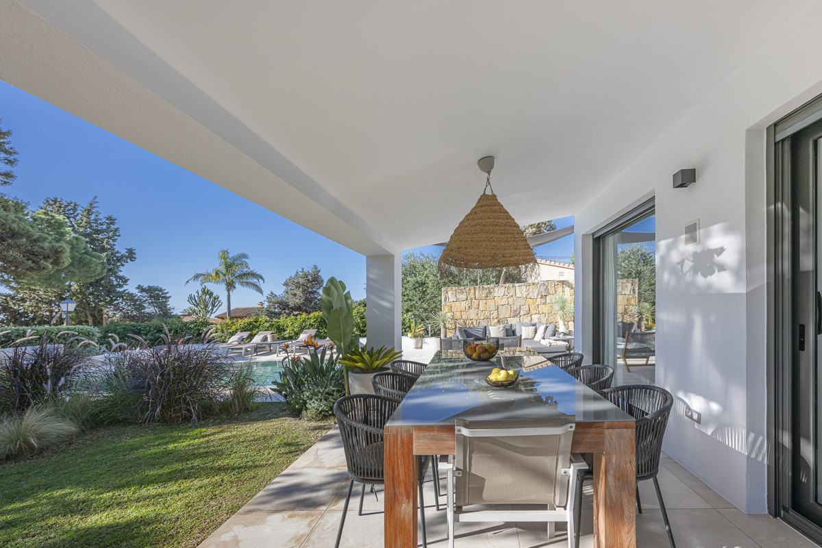 3 Bed Townhouse for sale in Marbesa Costa Del Sol, Málaga, Spain