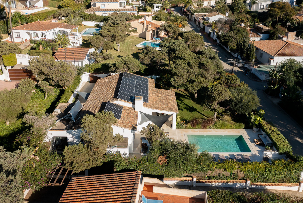 3 Bed Townhouse for sale in Marbesa Costa Del Sol, Málaga, Spain