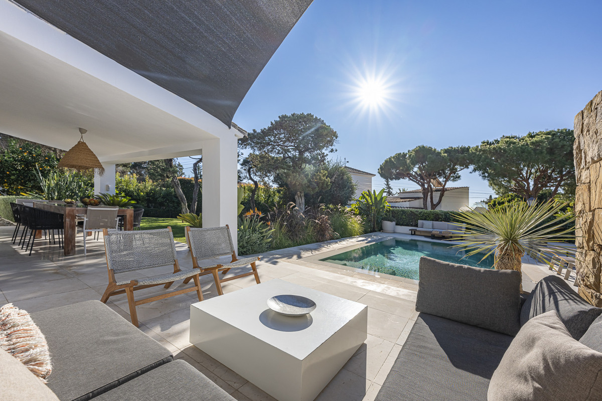 3 Bed Townhouse for sale in Marbesa Costa Del Sol, Málaga, Spain