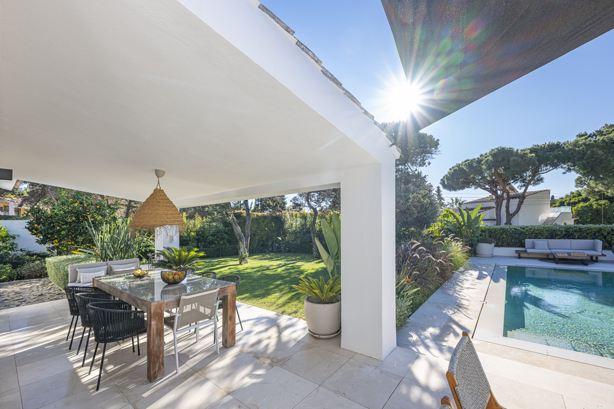 3 Bed Townhouse for sale in Marbesa Costa Del Sol, Málaga, Spain