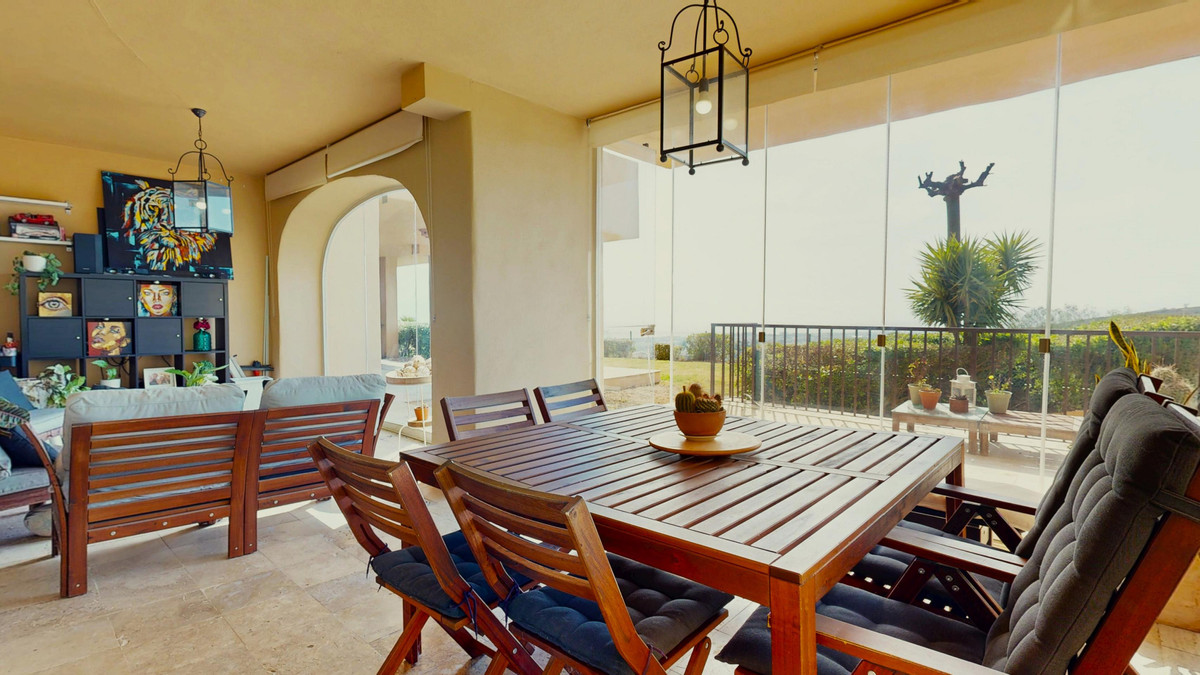 4 Bed Apartment for sale in Benahavís Costa Del Sol, Málaga, Spain