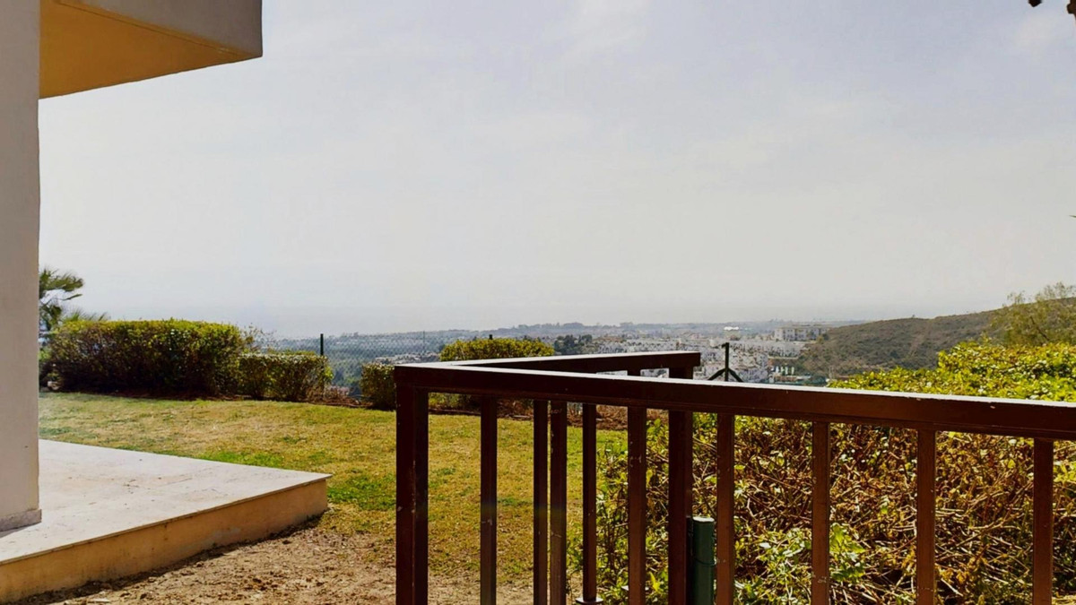 4 Bed Apartment for sale in Benahavís Costa Del Sol, Málaga, Spain