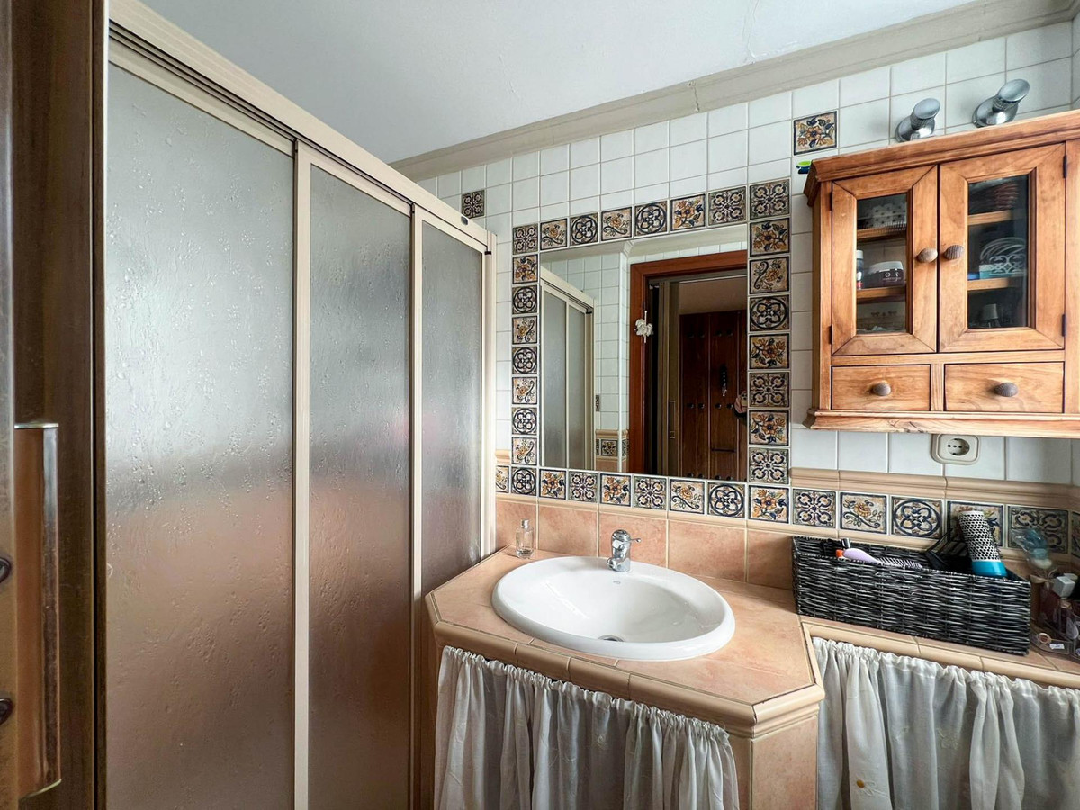 Se vende Villa - Chalet de 3 dormitorios en Costa Del Sol, Málaga, España