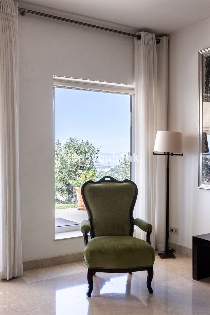5 Bed Townhouse for sale in Antequera Costa Del Sol, Málaga, Spain