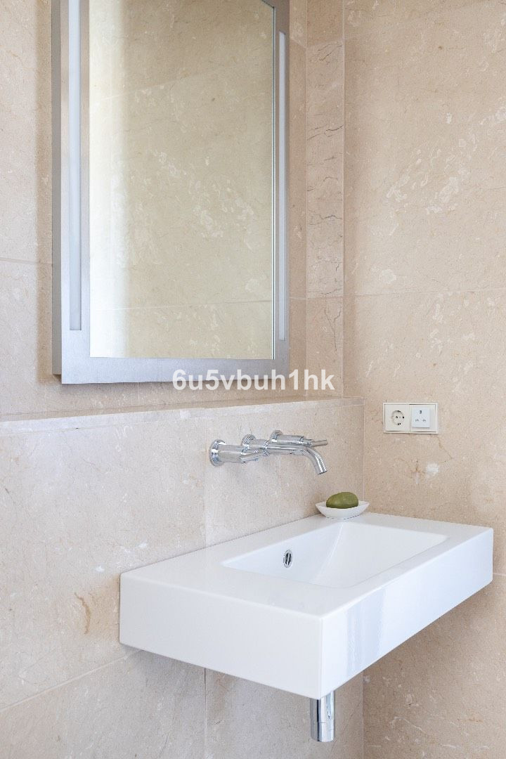 5 Bed Townhouse for sale in Antequera Costa Del Sol, Málaga, Spain