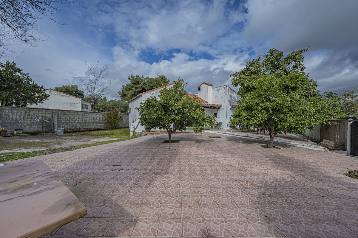 Plots for sale in Costalita Costa Del Sol, Málaga, Spain