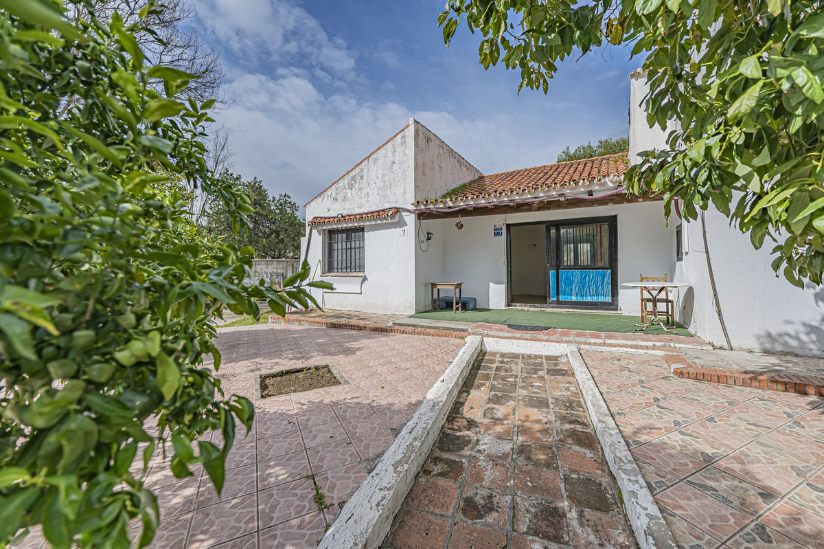 Plots for sale in Costalita Costa Del Sol, Málaga, Spain