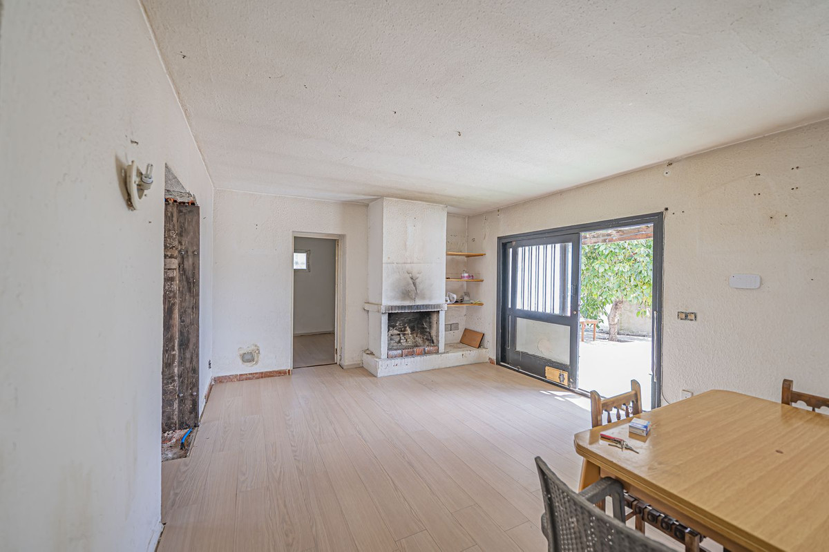 Plots for sale in Costalita Costa Del Sol, Málaga, Spain