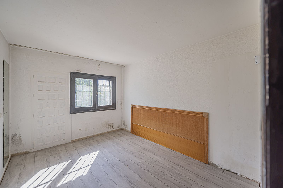 Plots for sale in Costalita Costa Del Sol, Málaga, Spain