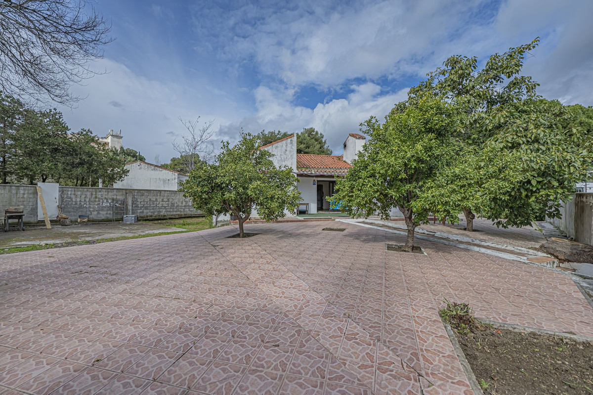 Plots for sale in Costalita Costa Del Sol, Málaga, Spain