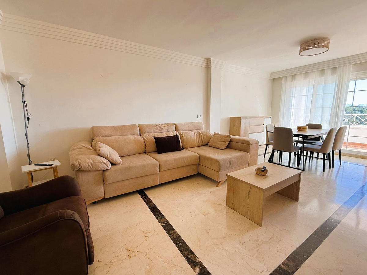 Se vende Apartamento Planta Media de 2 dormitorios en Costa Del Sol, Málaga, España