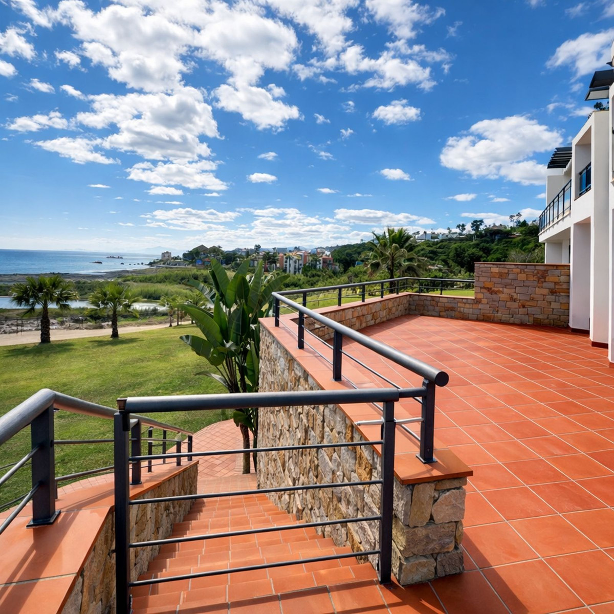 Se vende Apartamento Planta Baja de 2 dormitorios en Costa Del Sol, Málaga, España