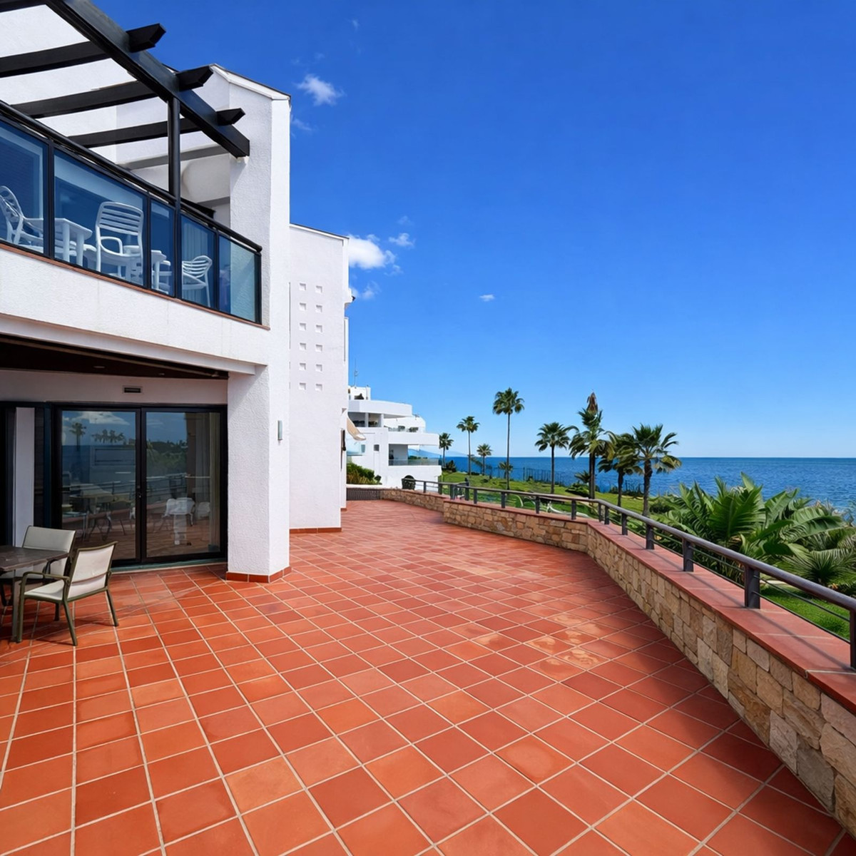 Se vende Apartamento Planta Baja de 2 dormitorios en Costa Del Sol, Málaga, España