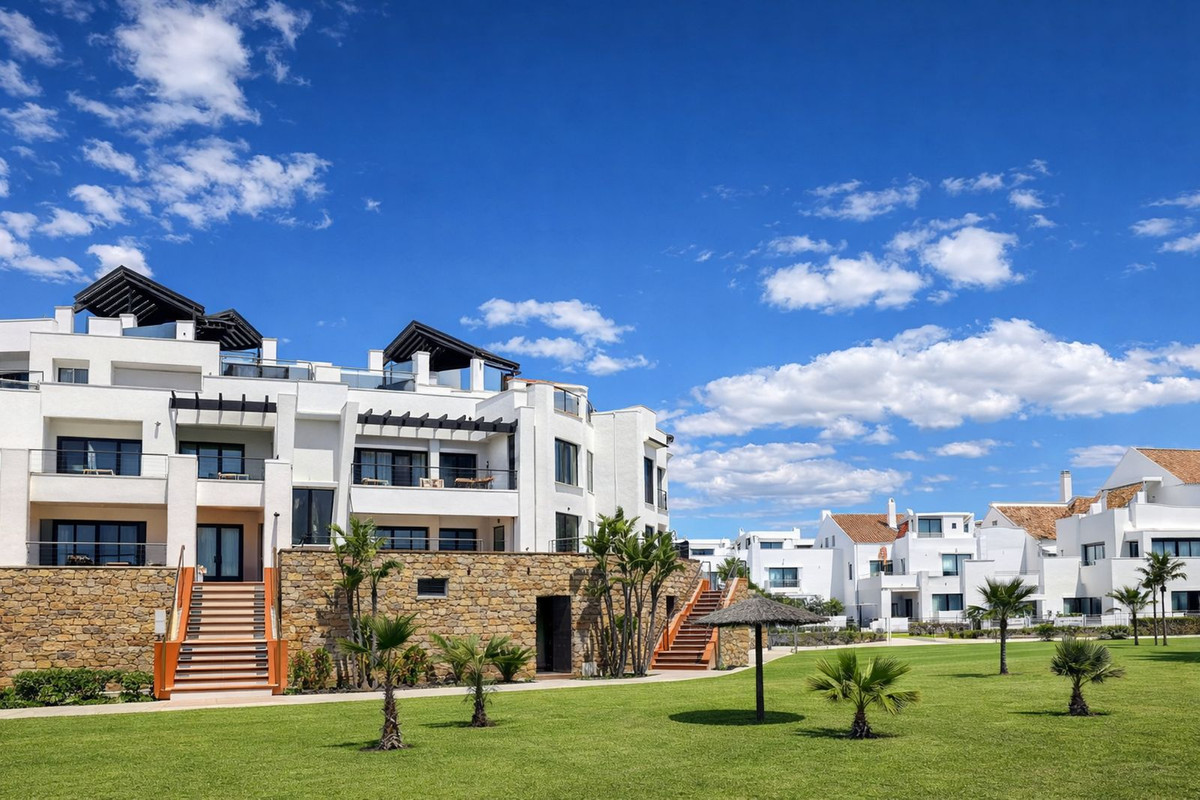 Se vende Apartamento Planta Baja de 2 dormitorios en Costa Del Sol, Málaga, España