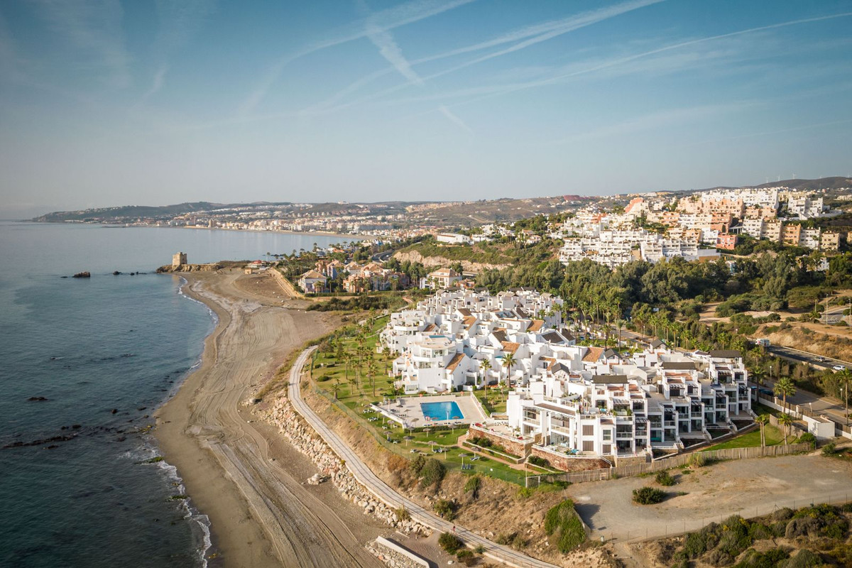 Se vende Apartamento Planta Baja de 2 dormitorios en Costa Del Sol, Málaga, España