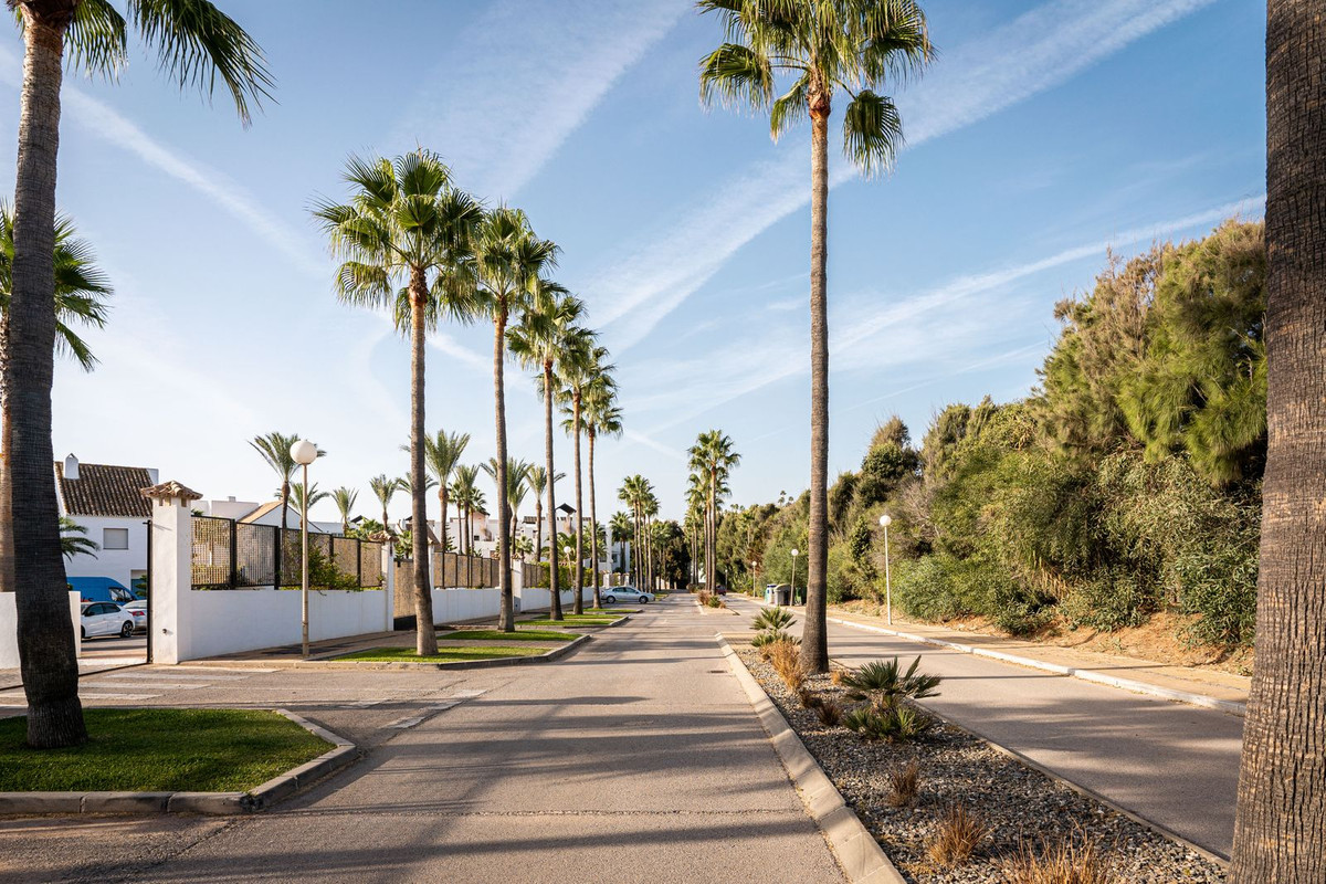 Se vende Apartamento Planta Baja de 2 dormitorios en Costa Del Sol, Málaga, España