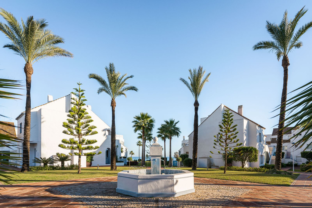 Se vende Apartamento Planta Baja de 2 dormitorios en Costa Del Sol, Málaga, España