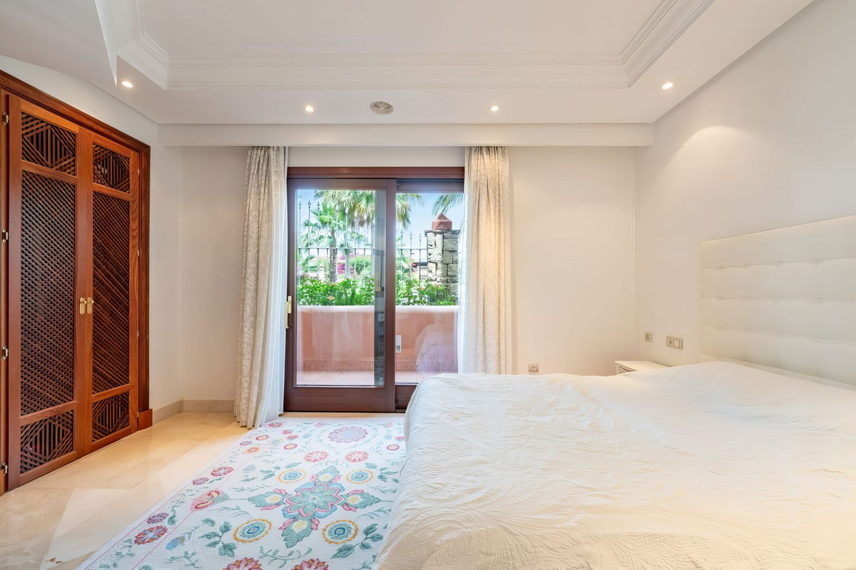 Se vende Apartamento Planta Baja de 3 dormitorios en Costa Del Sol, Málaga, España