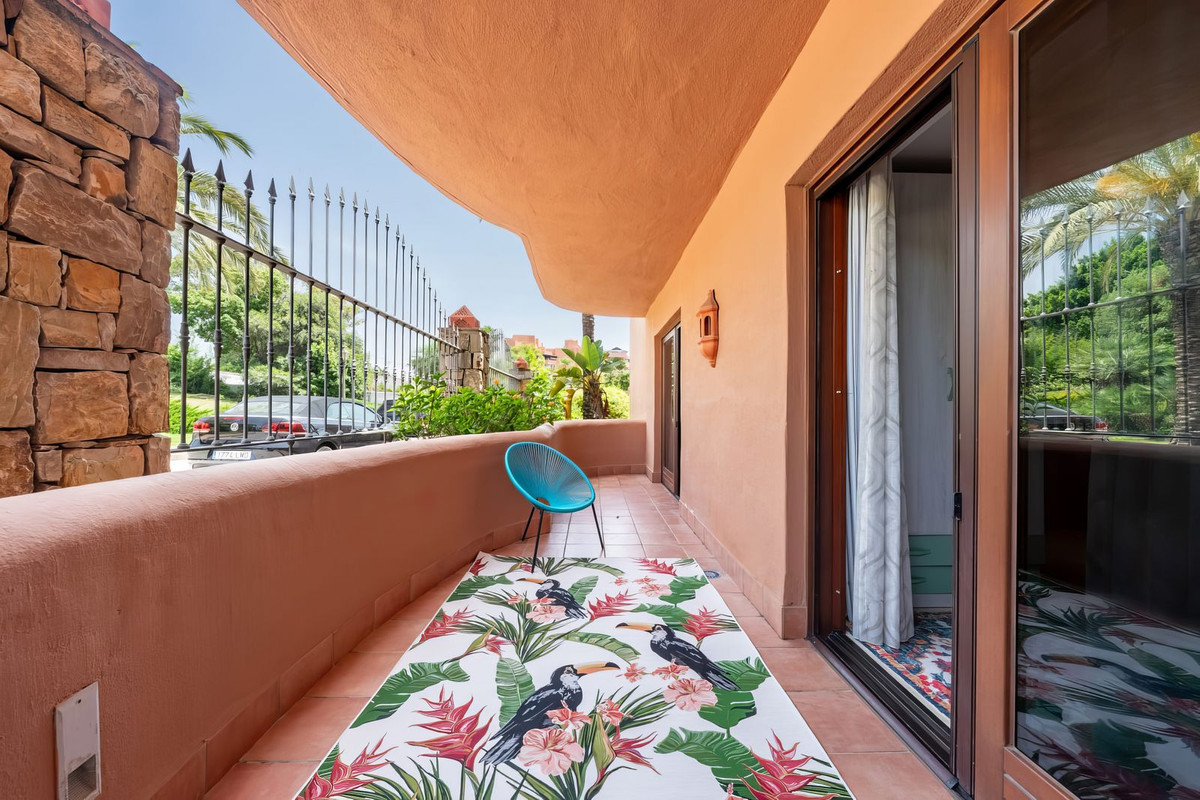 Se vende Apartamento Planta Baja de 3 dormitorios en Costa Del Sol, Málaga, España