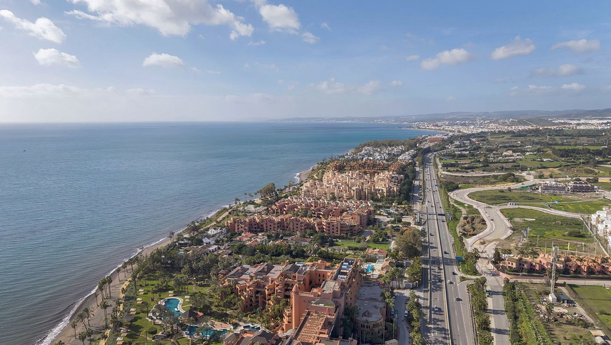 Se vende Apartamento Planta Baja de 3 dormitorios en Costa Del Sol, Málaga, España
