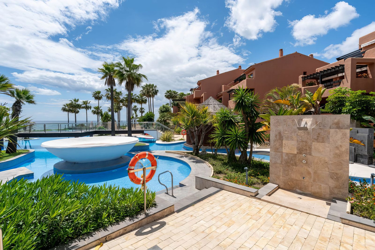 Se vende Apartamento Planta Baja de 3 dormitorios en Costa Del Sol, Málaga, España