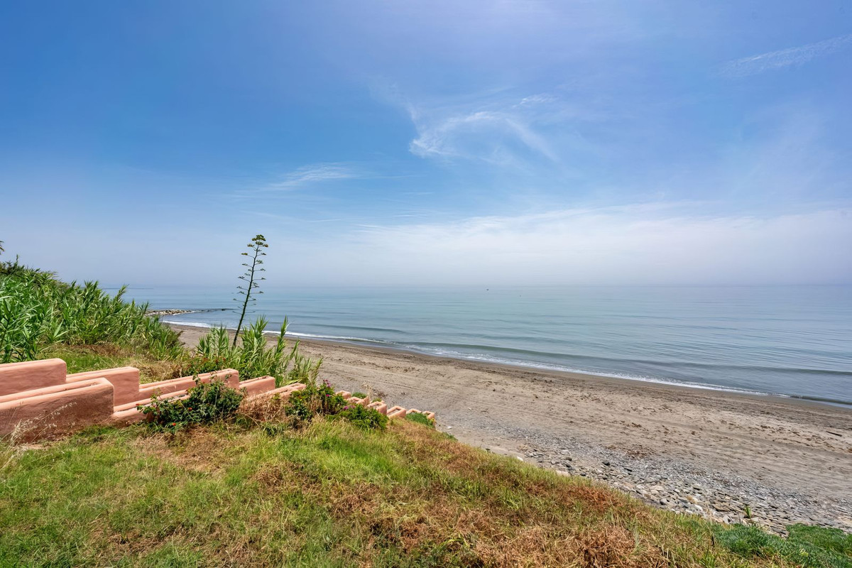Se vende Apartamento Planta Baja de 3 dormitorios en Costa Del Sol, Málaga, España