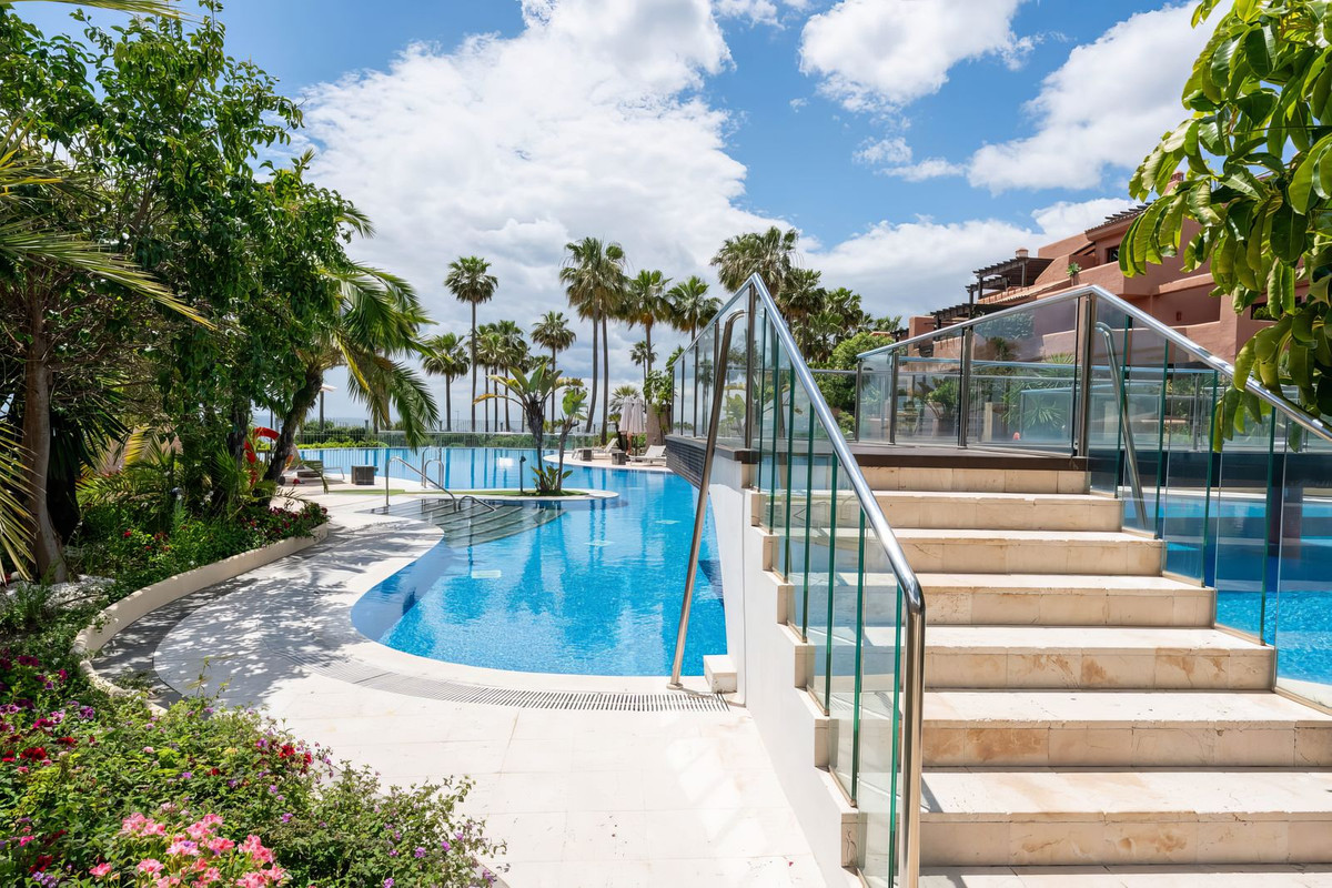 Se vende Apartamento Planta Baja de 3 dormitorios en Costa Del Sol, Málaga, España