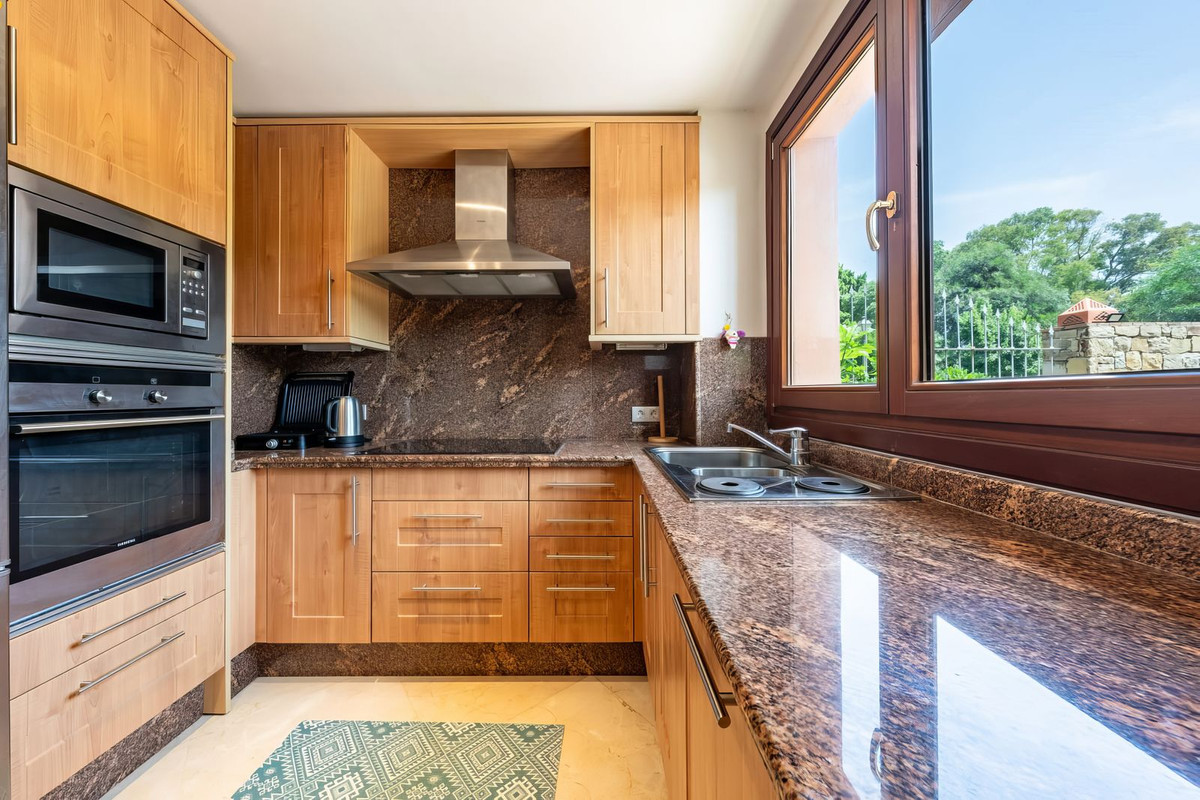 Se vende Apartamento Planta Baja de 3 dormitorios en Costa Del Sol, Málaga, España