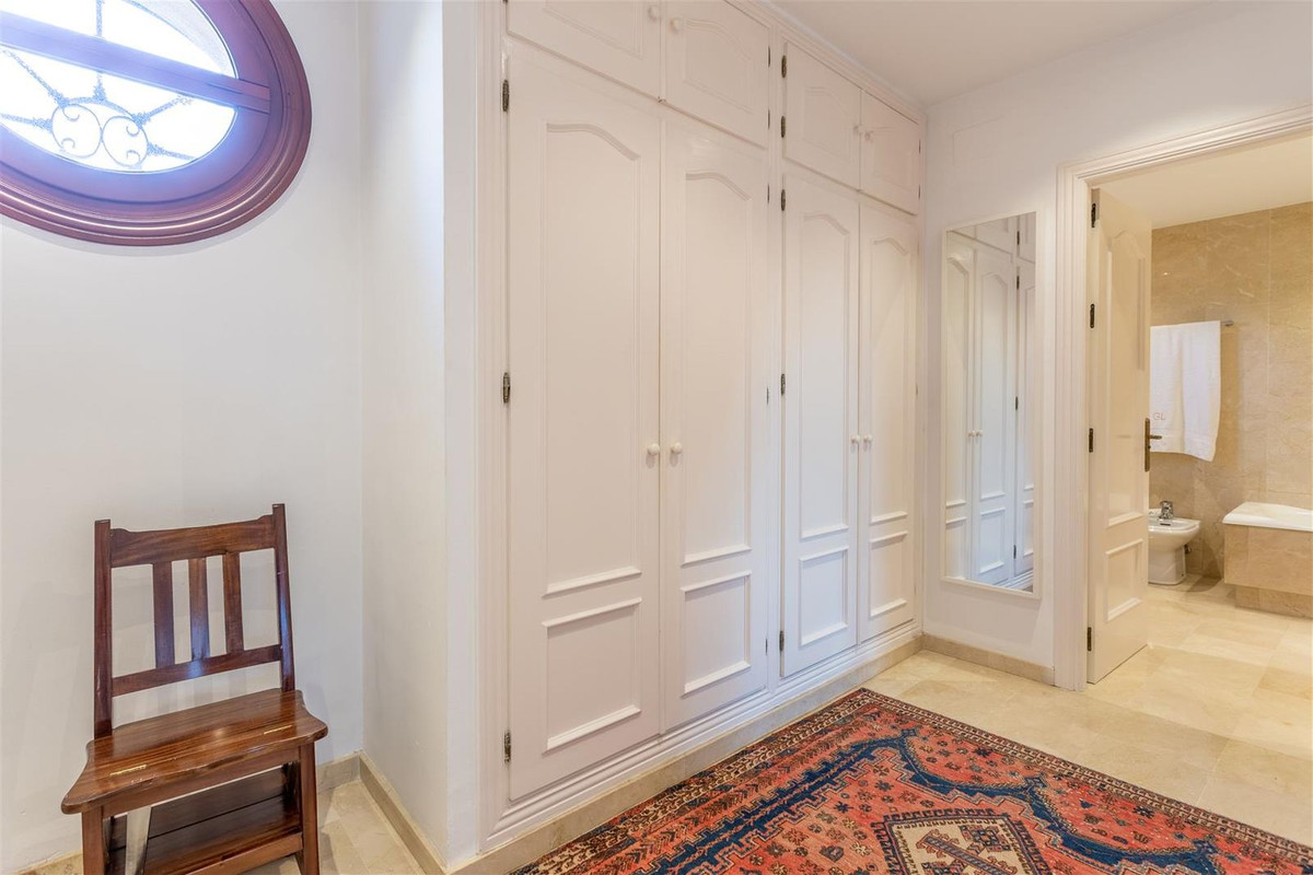5 Bed Townhouse for sale in Guadalmina Alta Costa Del Sol, Málaga, Spain