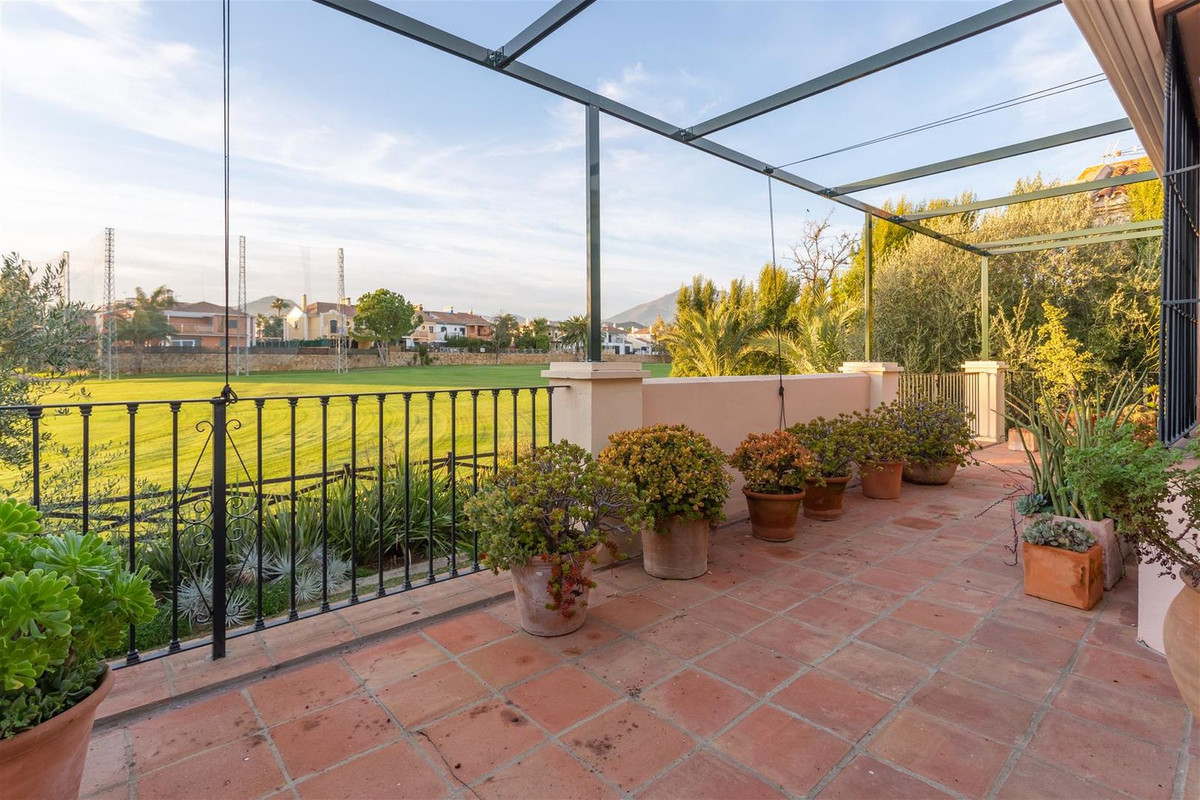 5 Bed Townhouse for sale in Guadalmina Alta Costa Del Sol, Málaga, Spain