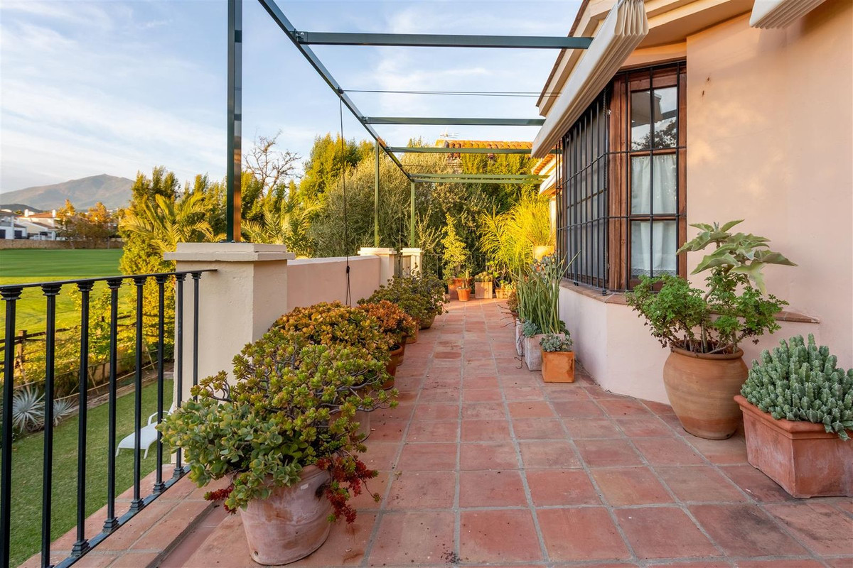 5 Bed Townhouse for sale in Guadalmina Alta Costa Del Sol, Málaga, Spain